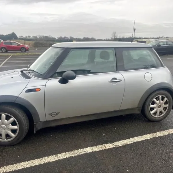2004 Mini Cooper 3-door manual