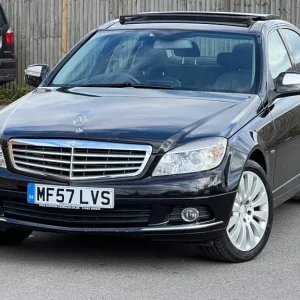 Mercedes-Benz C320 CDI Panroof - Image 7