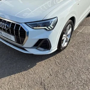 2019 Audi Q3 1.5 TFSI S Line Estate Manual - Image 3