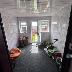 4 bedroom house in Charlotte Street, treherbert, Rhondda Cynon Taf - Image 4