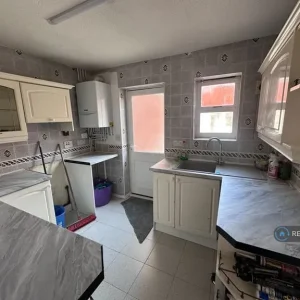 4 bedroom house in Charlotte Street, treherbert, Rhondda Cynon Taf - Image 5