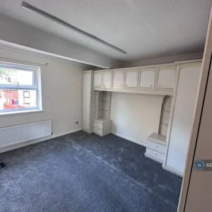 4 bedroom house in Charlotte Street, treherbert, Rhondda Cynon Taf - Image 6