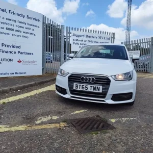 2015 Audi A1 Sportback TFSI Manual Hatchback - Image 2