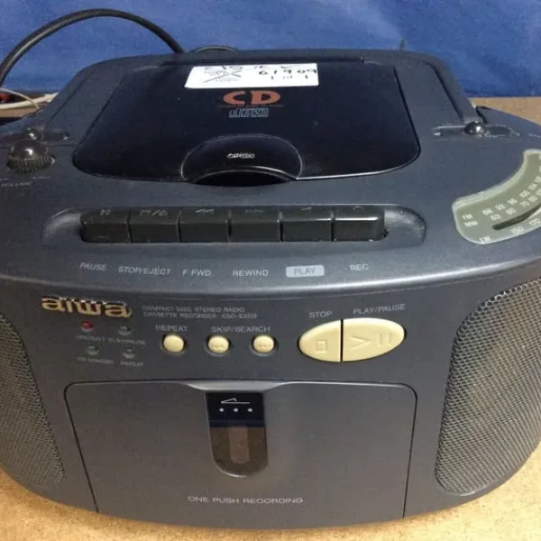 Aiwa CD Player with Turntable