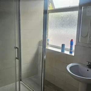 Studio flat - Image 2