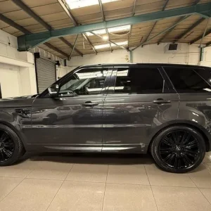 2018 Land Rover Range Rover Sport 3.0 Diesel 4x4 HSE Dynamic - Image 8