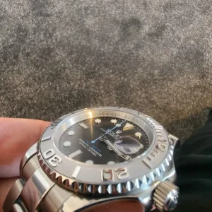 Fully automatic watch - Image 5