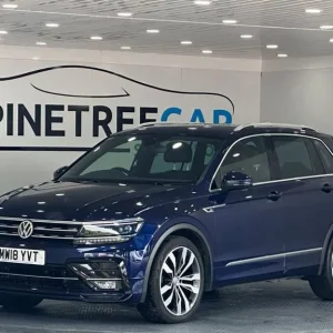 2018 Volkswagen Tiguan 2.0 TDI R-Line SUV 5dr Diesel DSG Euro 6 Estate - Image 3