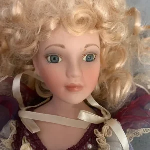 Beautiful old porcelain doll - Image 2