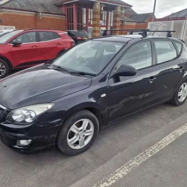 Hyundai I30 2009 hatchback manual 5-door