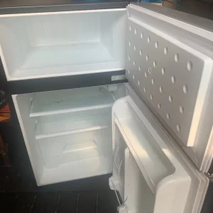Montpellier fridge freezer (small) - Image 2