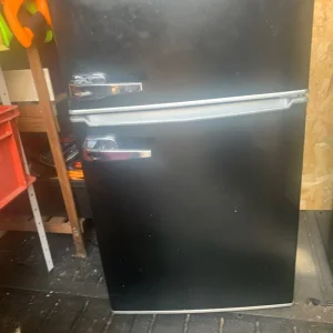 Montpellier fridge freezer (small) - Image 3