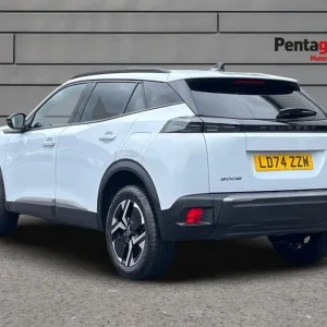 Peugeot 2008 SUV 1.2 Puretech Allure 5-door petrol manual with visibility pack and Apple CarPlay - Image 2