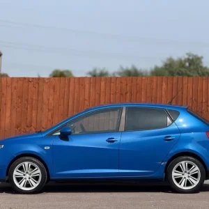2011 SEAT Ibiza 1.4 16V Euro 5 5-door hatchback manual - Image 3