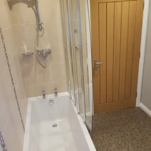 One bedroom flat to rent - Image 8