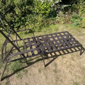 Laurel metal sun lounger with padded mattress - Image 5
