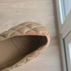 Tory Burch Flat Shoe Size 6UK Beige - Image 8