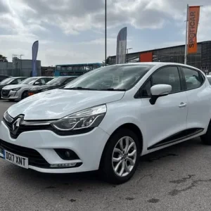 2017 Renault Clio 1.2 16V Dynamique Nav Hatchback - Image 7