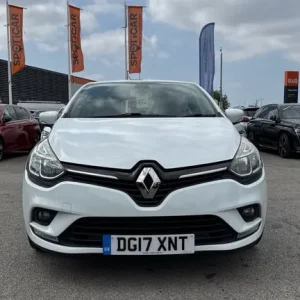 2017 Renault Clio 1.2 16V Dynamique Nav Hatchback - Image 8