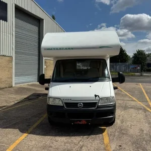 Fiat Ducato 15 JTD MWB Bessacarr E425 motorhome - Image 2