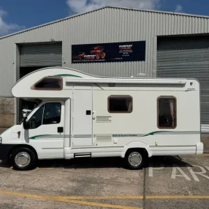 Fiat Ducato 15 JTD MWB Bessacarr E425 motorhome - Image 4