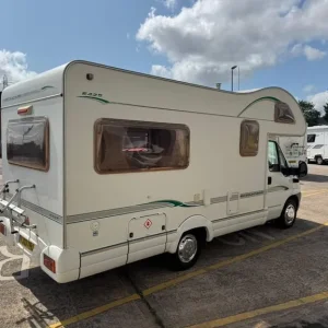 Fiat Ducato 15 JTD MWB Bessacarr E425 motorhome - Image 5