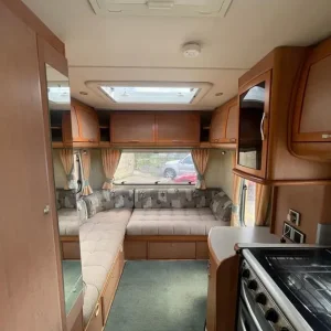 Fiat Ducato 15 JTD MWB Bessacarr E425 motorhome - Image 6