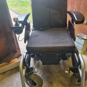 Electric wheelchair - Image 2