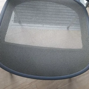Herman Miller Caper light grey stacking chair - Image 3