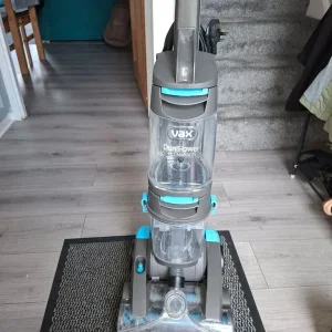 Vax Dual Power Pet Advance carpet cleaner