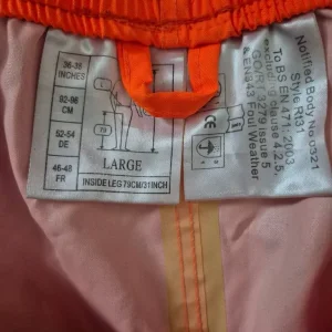 Safety trousers and helmet - Image 4