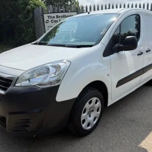 2017 Peugeot Partner 750 SE 1.6 BlueHDi 100 Van Panel Van Diesel Manual