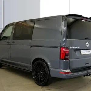 2022 VW Transporter T32 Swb Diesel Sportline Black Edition Kombi - Image 3