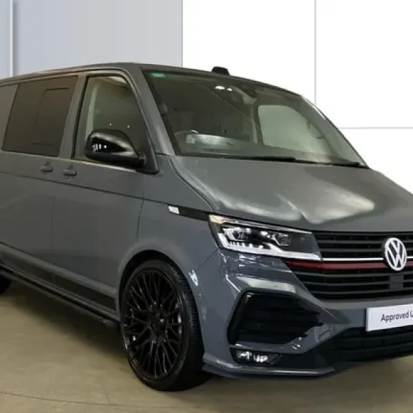 2022 VW Transporter T32 Swb Diesel Sportline Black Edition Kombi