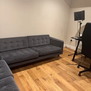 Grey corner L sofa - Image 3
