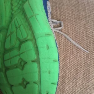Under Armour trainers size 5 - Image 3