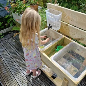 Multi-play table with two water tanks - Image 6