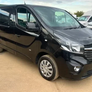 2018 Vauxhall Vivaro 1.6 CDTi 2700 BiTurbo ecoTEC Sportive Panel Van - Image 2