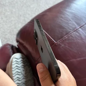 iPhone 14 Pro - Image 4