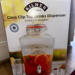 Glass drinks dispenser