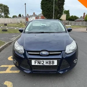2012 Ford Focus 1.6 Zetec Euro 5 5-door hatchback petrol manual - Image 2