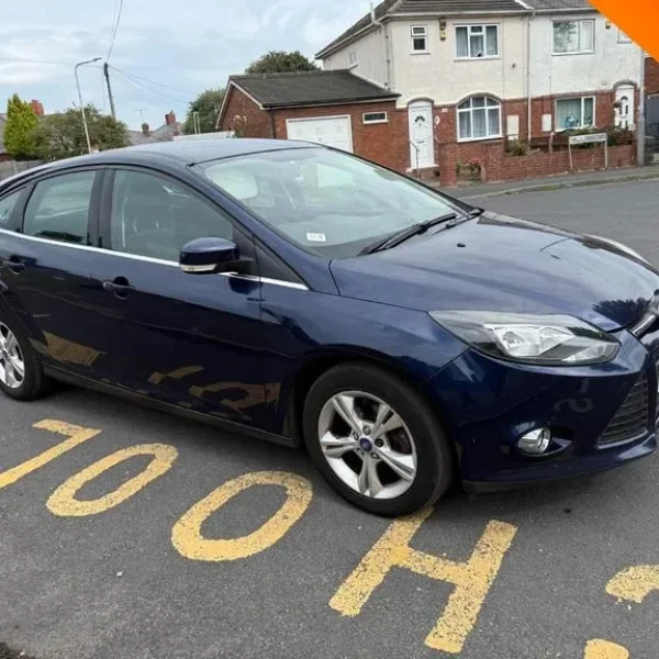 2012 Ford Focus 1.6 Zetec Euro 5 5-door hatchback petrol manual