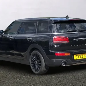 2022 MINI Clubman 1.5 Cooper Classic 6dr Estate PETROL Manual - Image 2