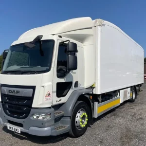2018 DAF LF 55.260 18 Ton Refrigerated Truck - Image 2