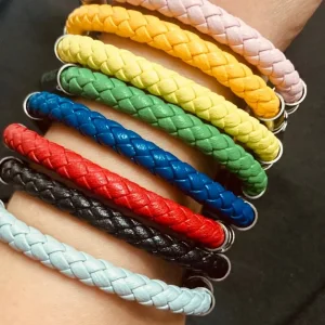 Bracelets/ wrist bands Job lot x80 leather wristbands - Image 4