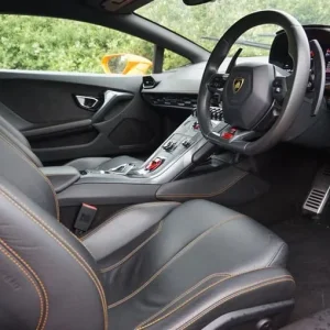 2015 Lamborghini Huracan LP 610-4 ** FULL LAMBORGHINI SERVICE HISTORY ** Coupe Petrol Semi Automatic - Image 5