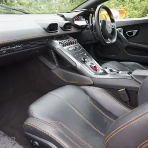 2015 Lamborghini Huracan LP 610-4 ** FULL LAMBORGHINI SERVICE HISTORY ** Coupe Petrol Semi Automatic - Image 6