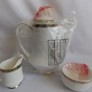 Royal Albert Paragon Elgin Bone China Coffee Set – 6 Cup Pot and Saucers - Image 2