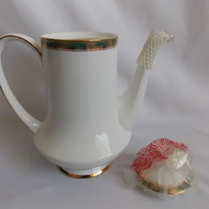 Royal Albert Paragon Elgin Bone China Coffee Set – 6 Cup Pot and Saucers - Image 4