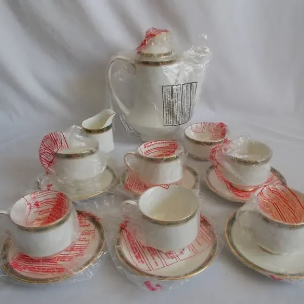 Royal Albert Paragon Elgin Bone China Coffee Set – 6 Cup Pot and Saucers